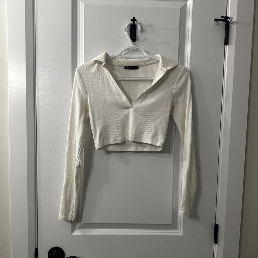 Zara White Ribbed V-Neck Top